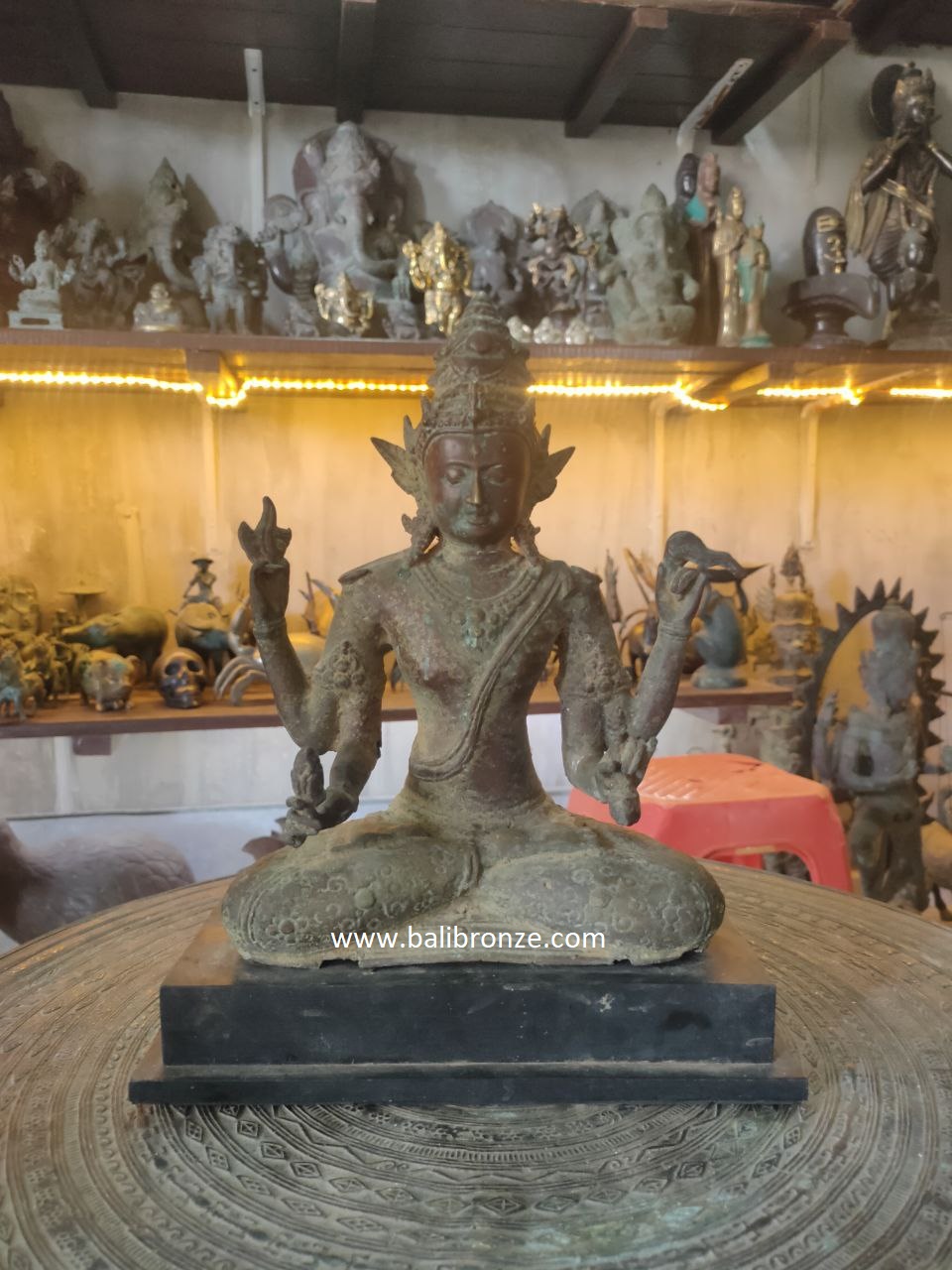 1058 Sitting Shiva 33 cm KDH