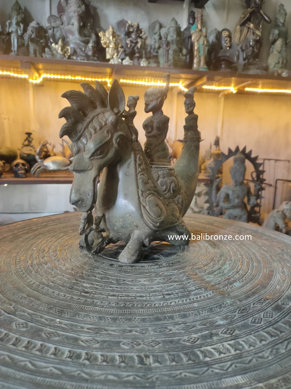 1111 Primitive Horse 32 cm TGS